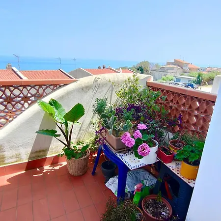 A Due Passi Dal Mare